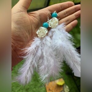 FUN & FLUFFY Genuine Bright Blue Faceted Jade, Acrylic Rose Feather Earring 925